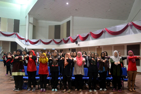 pelajar Diploma Semester 1, 3 dan 5 serta pelajar baharu ambilan Bacelor